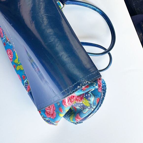 Oililly Women’s Blue Floral Bag Satchel Purse Crossbody Vinyl Nylon Folksy - Picture 5 of 10